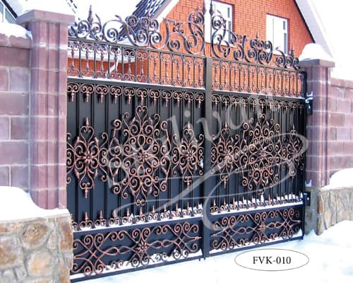 Ворота с элементами ковки FVK-010 - фото 1