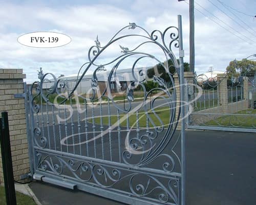Ворота с элементами ковки FVK-139 - фото 1