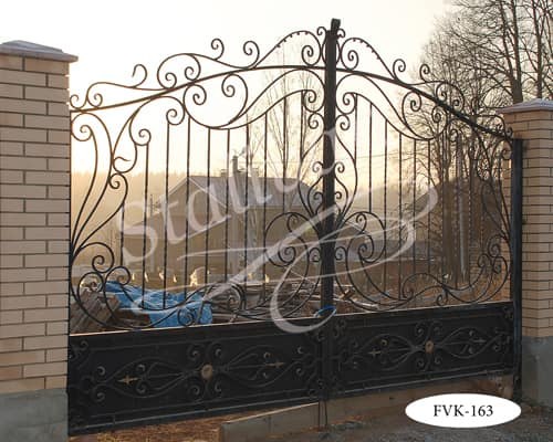 Ворота с ковкой FVK-163 - фото 1