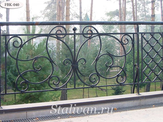 Ажурный кованый балкон FBK-040 - фото 1