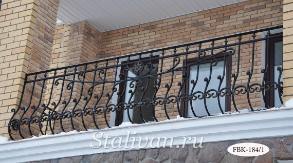Ограждение балкона с ковкой FBK-184 - фото 2