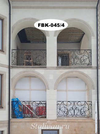 Балконное ограждение с ковкой FBK-045 - фото 4