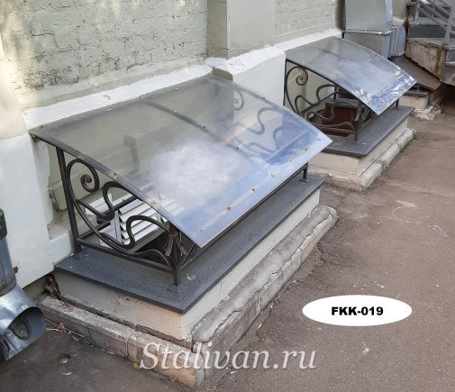 Односкатный козырек с элементами ковки FKK-019 - фото 3