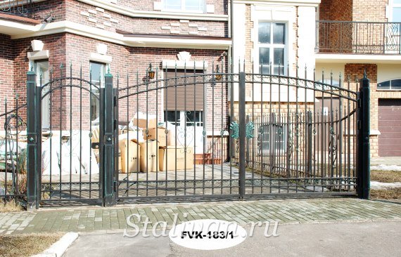 Ворота с художественной ковкой FVK-183 - фото 6