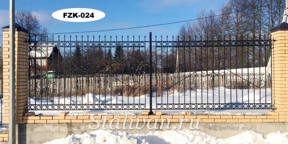 Забор с элементами ковки FZK-024 - фото 1