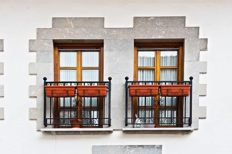 Решетка в стиле «французский балкон»