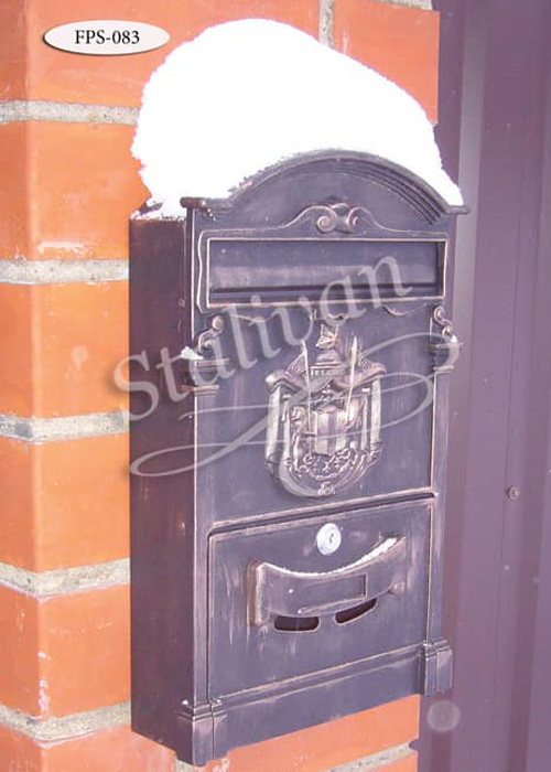 Подвесной кованый почтовый ящик